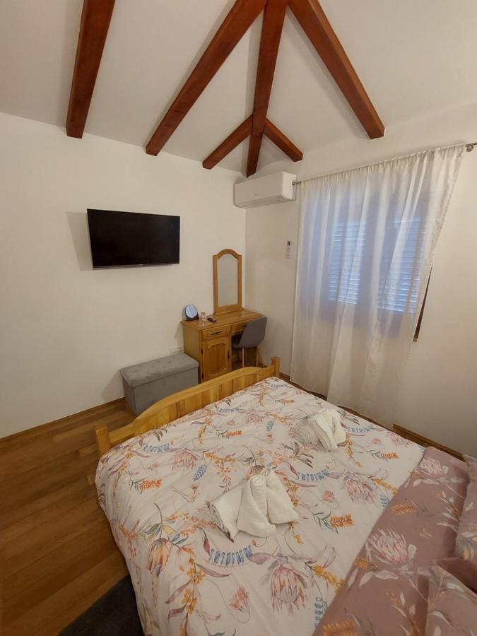 Casa Veznaveri ポレッチ エクステリア 写真